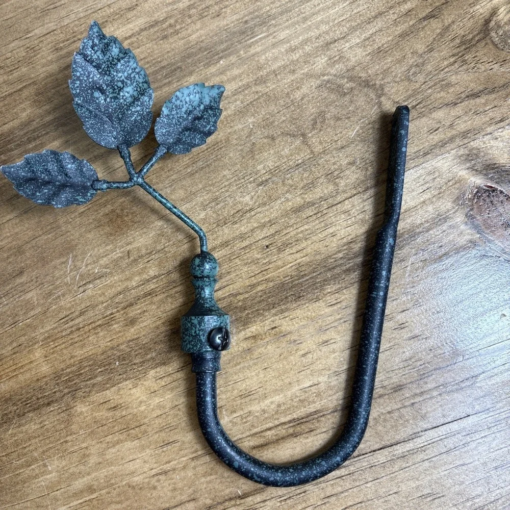 Vintage Leaf Curtain Tie Back